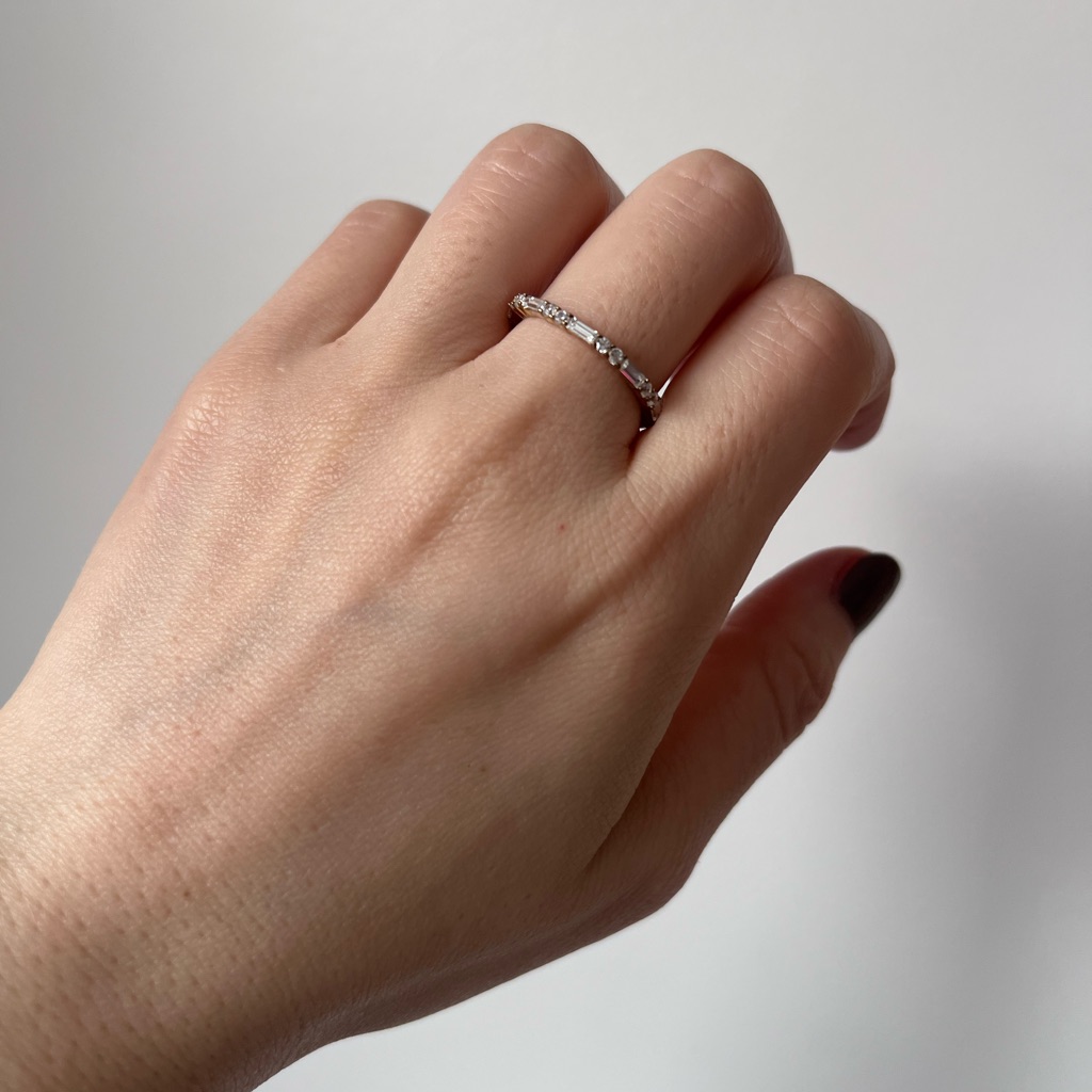 Nwt 120ct BaguetteRound Eternity Band Ring 45$